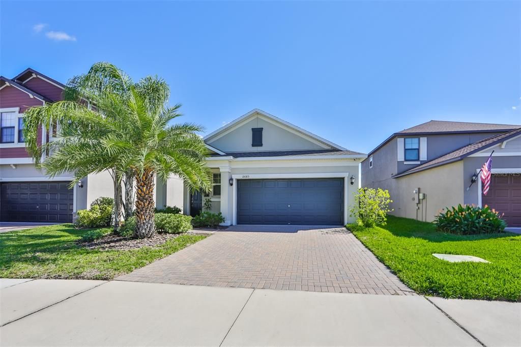 Recently Sold: $330,000 (3 beds, 2 baths, 1595 Square Feet)