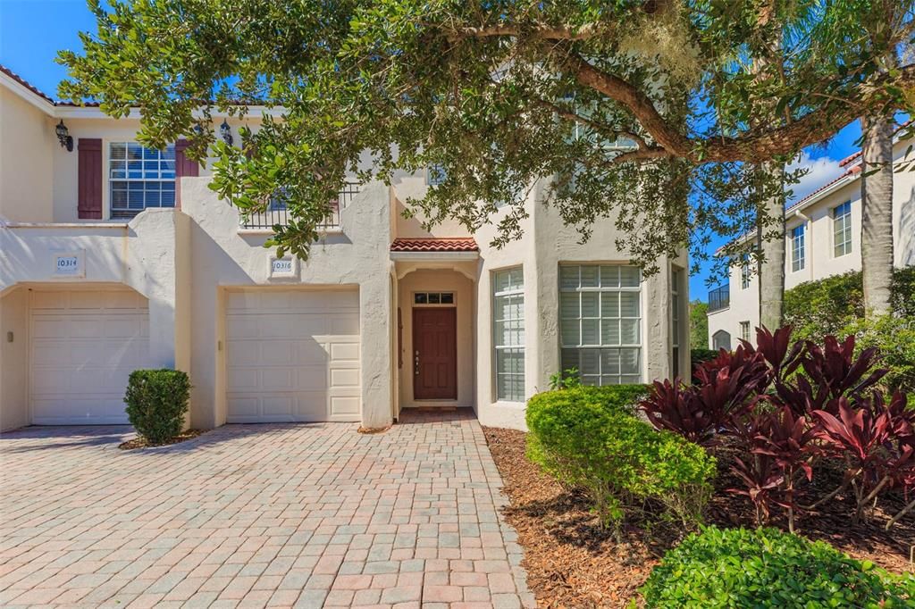 Recently Sold: $429,900 (3 beds, 3 baths, 2157 Square Feet)