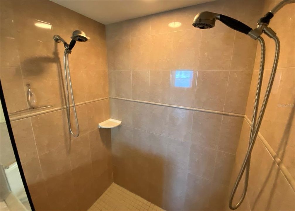 oversized shower for two