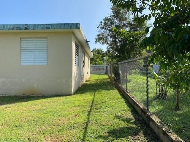 Recently Sold: $70,000 (3 beds, 2 baths, 1000 Square Feet)