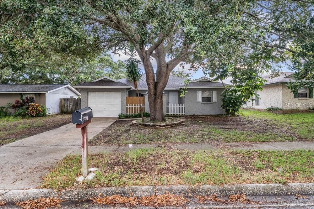 Recently Sold: $240,000 (3 beds, 2 baths, 1248 Square Feet)