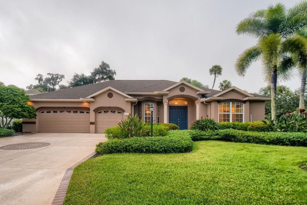 Recently Sold: $527,900 (4 beds, 3 baths, 2730 Square Feet)