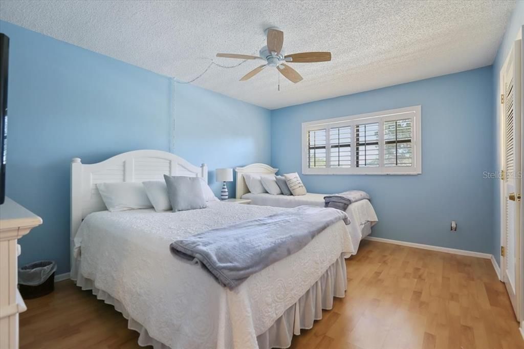 Recently Sold: $599,000 (2 beds, 2 baths, 1303 Square Feet)