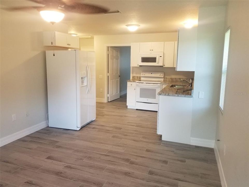 Recently Rented: $1,250 (2 beds, 2 baths, 1000 Square Feet)
