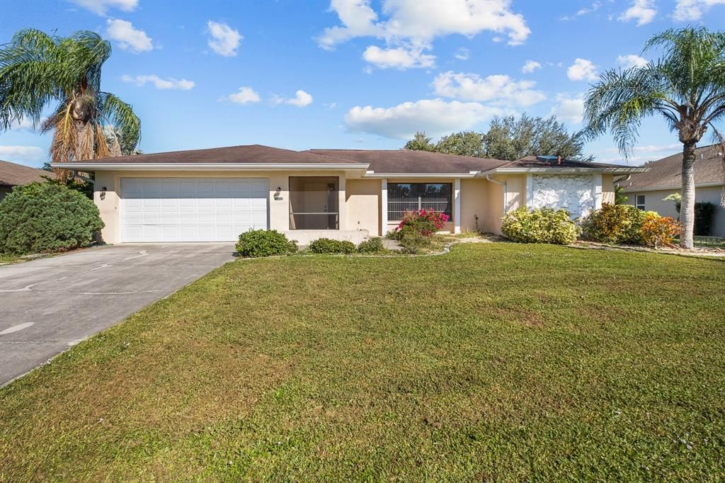 Recently Sold: $329,000 (3 beds, 2 baths, 1799 Square Feet)