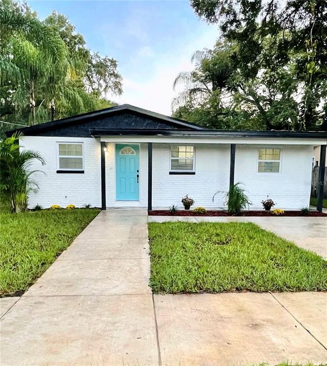 Vendido Recientemente: $217,900 (3 camas, 2 baños, 977 Pies cuadrados)