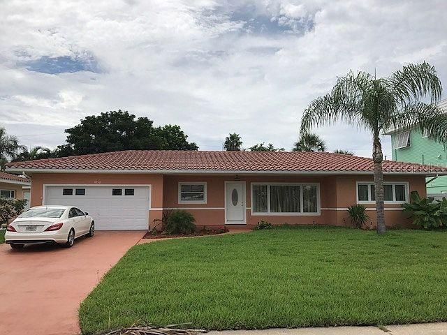 Recently Sold: $600,000 (2 beds, 2 baths, 1450 Square Feet)
