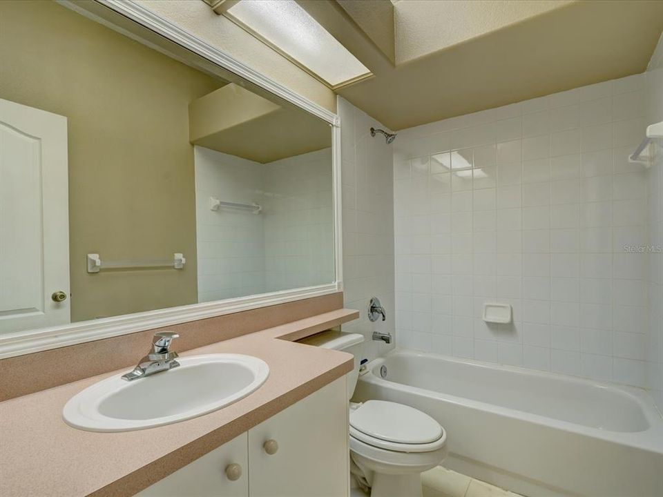 最近租的: $2,000 (3 贝兹, 2 浴室, 1710 平方英尺)