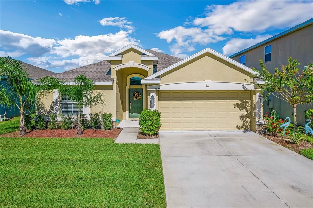 Recently Sold: $379,000 (4 beds, 3 baths, 1909 Square Feet)