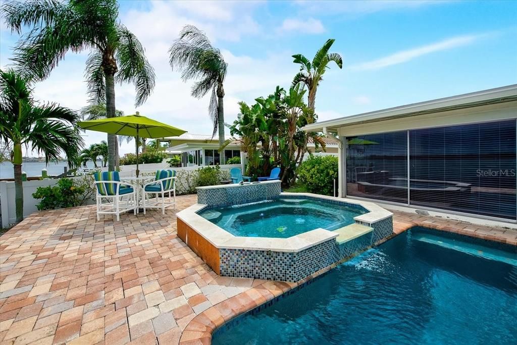 Recently Sold: $1,250,000 (2 beds, 2 baths, 1657 Square Feet)