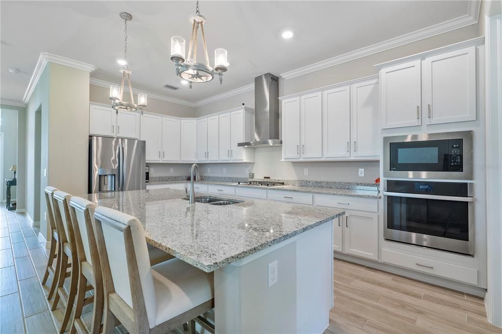 Recently Sold: $615,000 (3 beds, 3 baths, 2247 Square Feet)