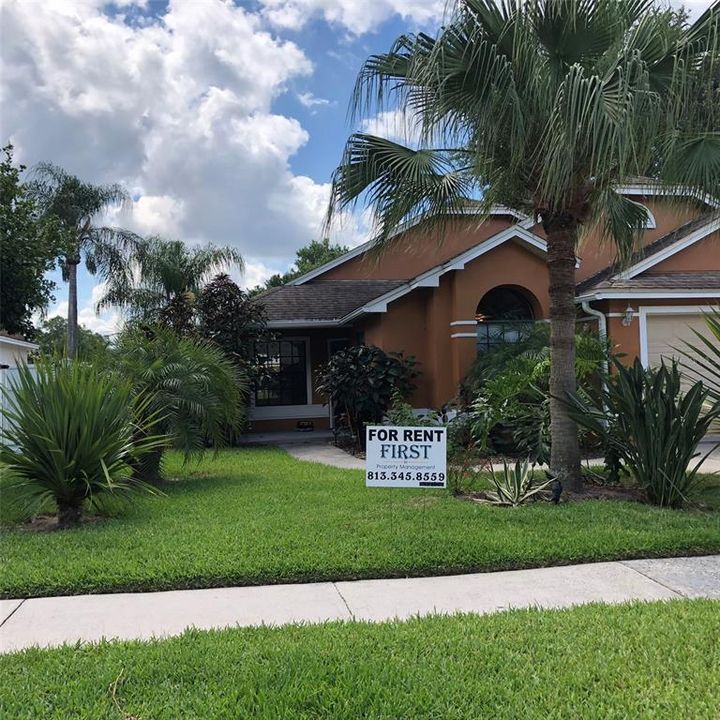 Recently Sold: $322,000 (3 beds, 2 baths, 1551 Square Feet)