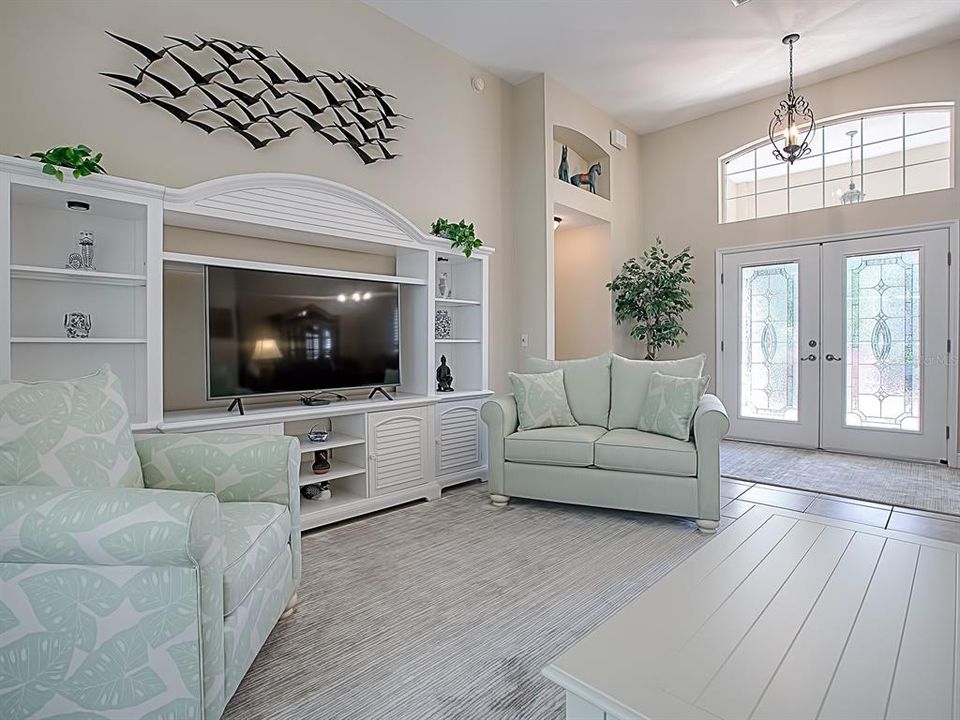 FORMAL LIVING ROOM WITH TILE FLOORING!