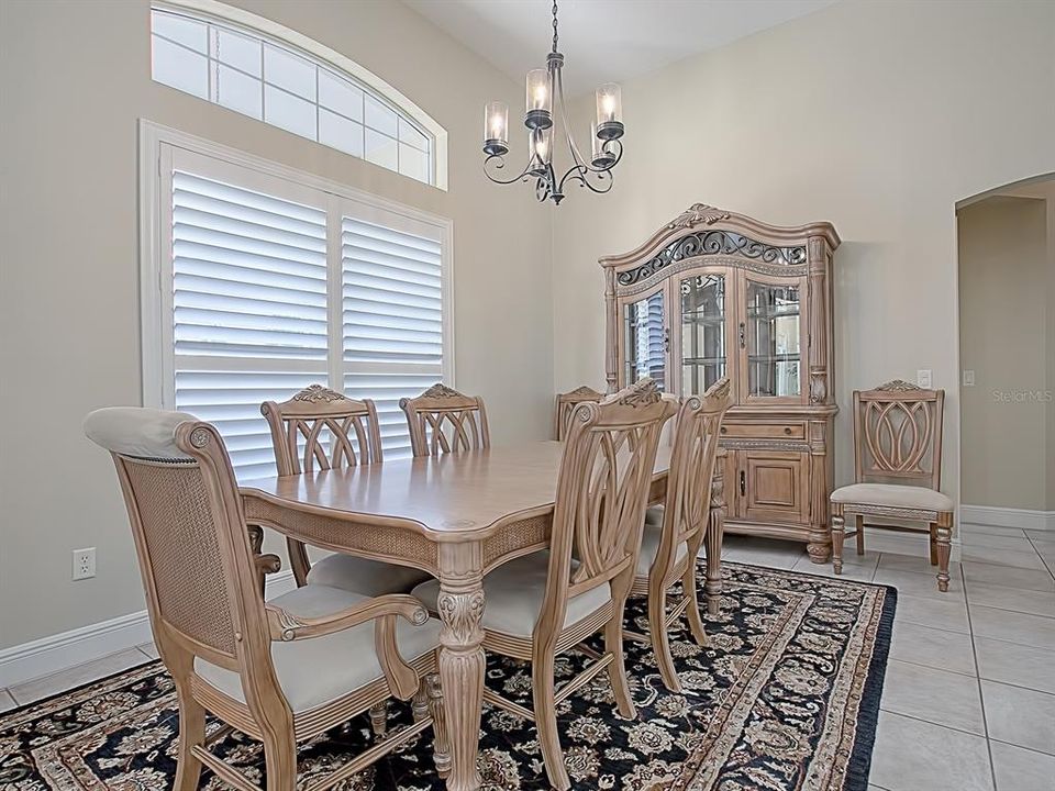 FORMAL DINING ROOM RIGHT AROUND THE CORNER FROM THE KITCHEN!