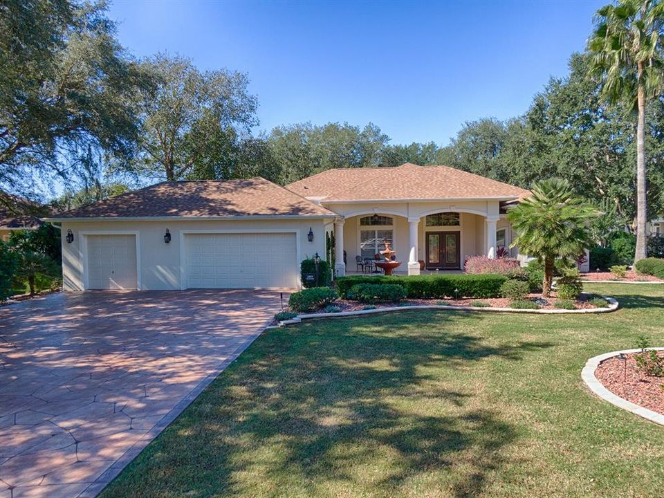 Recently Sold: $1,100,000 (3 beds, 2 baths, 2938 Square Feet)