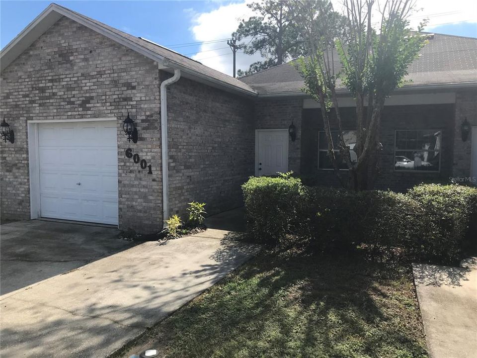 Recently Sold: $162,900 (2 beds, 2 baths, 1225 Square Feet)