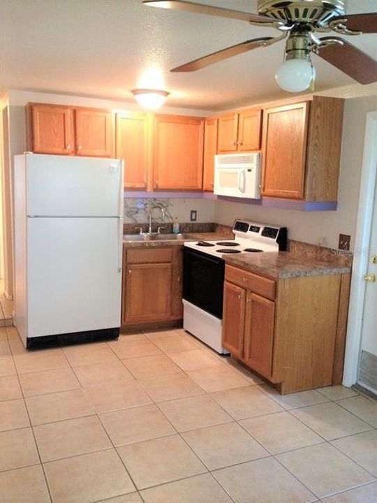 Recently Rented: $1,000 (1 beds, 1 baths, 341 Square Feet)