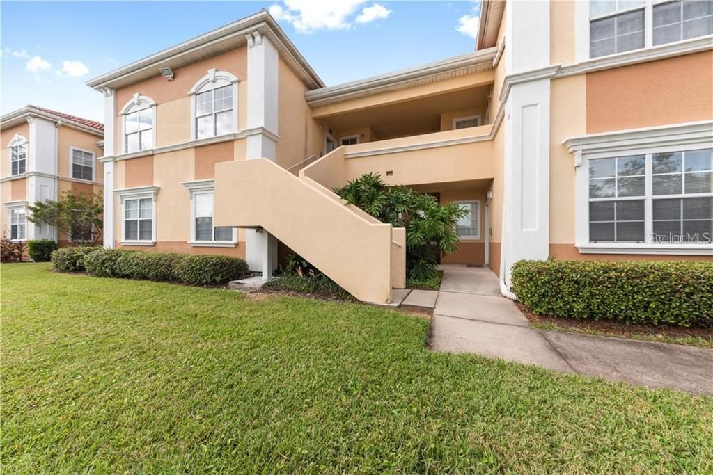 Recently Sold: $270,000 (2 beds, 2 baths, 1058 Square Feet)