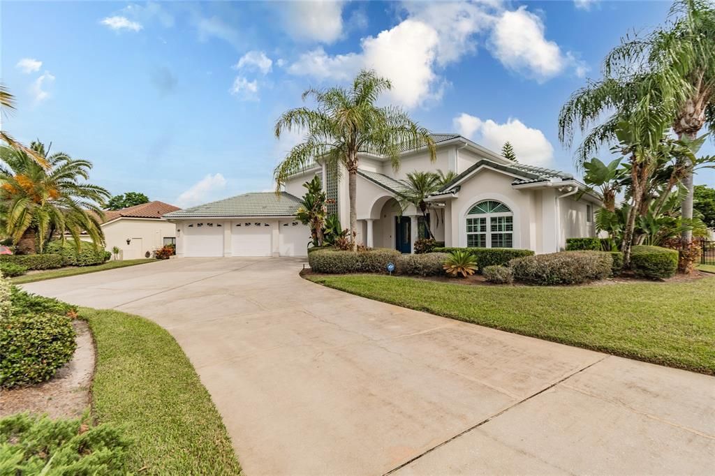 Recently Sold: $1,149,999 (4 beds, 4 baths, 3756 Square Feet)