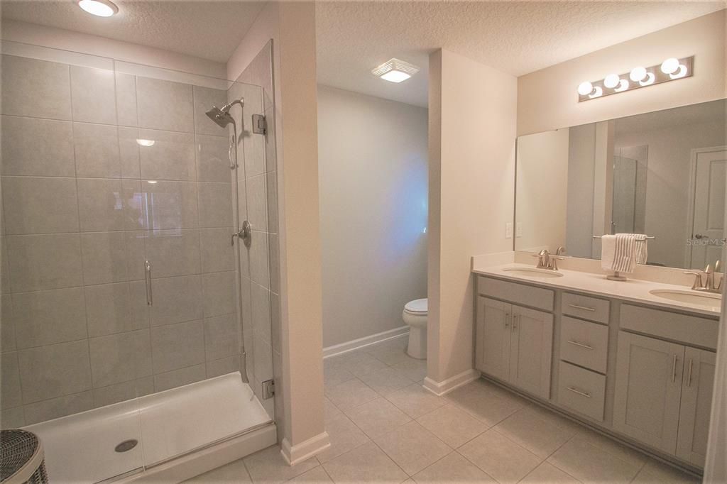 Recently Sold: $538,000 (3 beds, 2 baths, 2543 Square Feet)