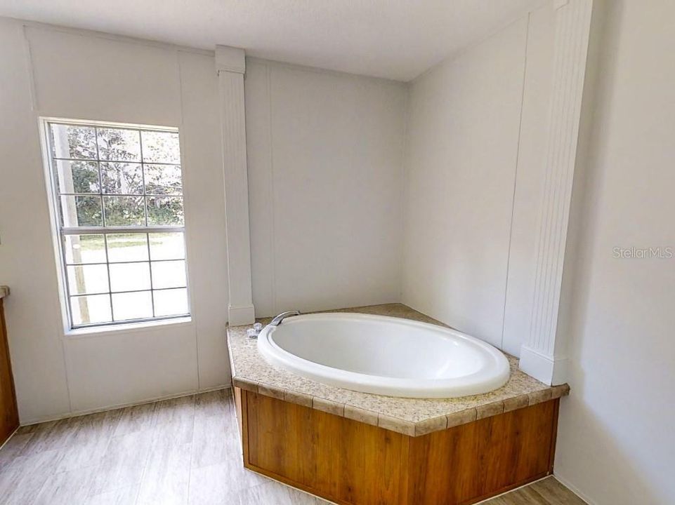 Недавно продано: $268,900 (4 спален, 3 ванн, 2160 Квадратных фут)