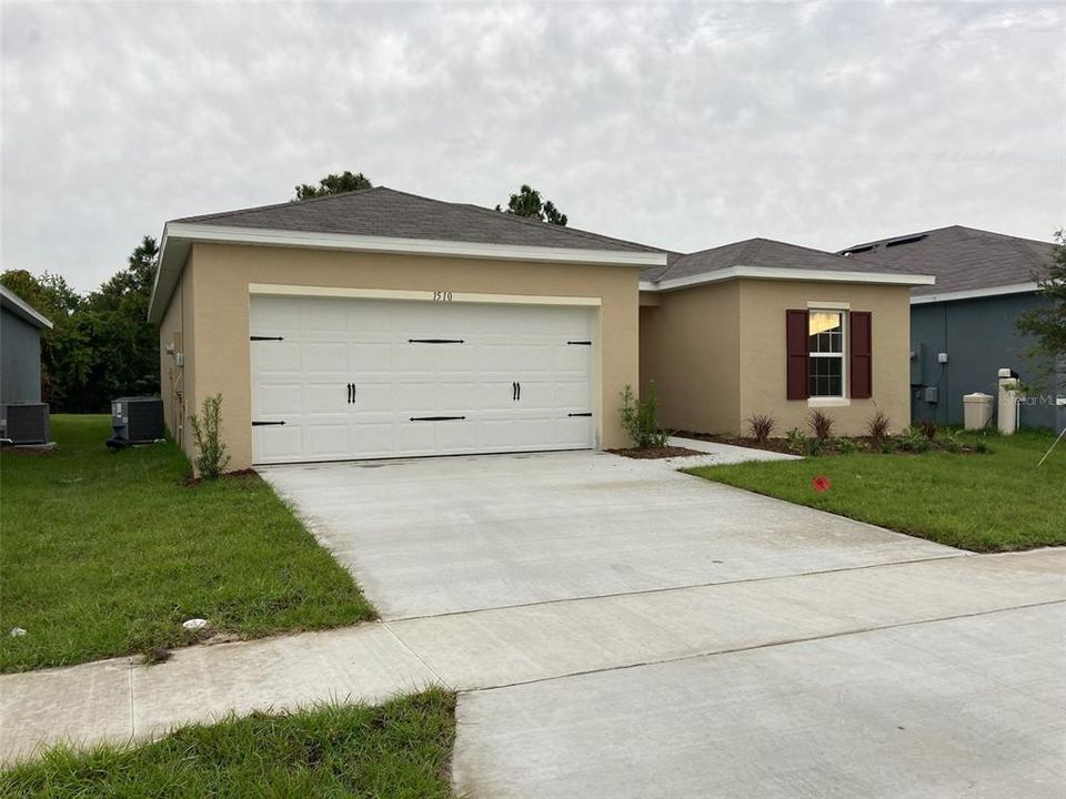 Recently Sold: $237,975 (3 beds, 2 baths, 1302 Square Feet)