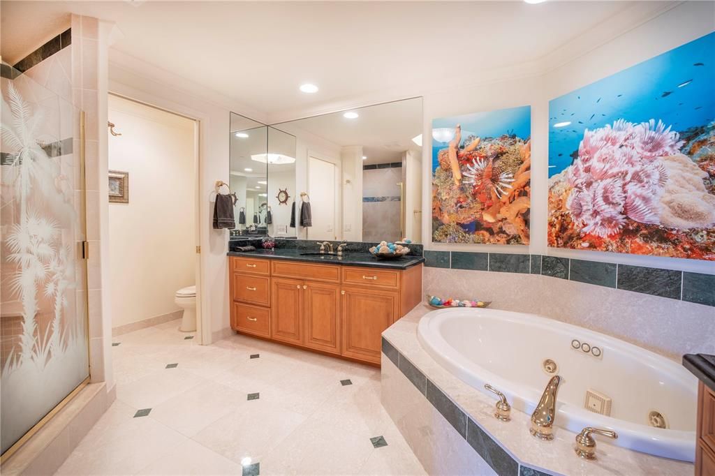 Recently Sold: $2,239,000 (2 beds, 2 baths, 2500 Square Feet)