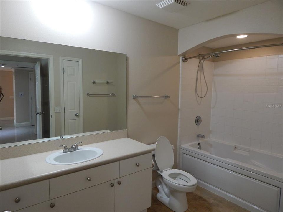 Недавно арендовано: $1,750 (2 спален, 2 ванн, 1187 Квадратных фут)