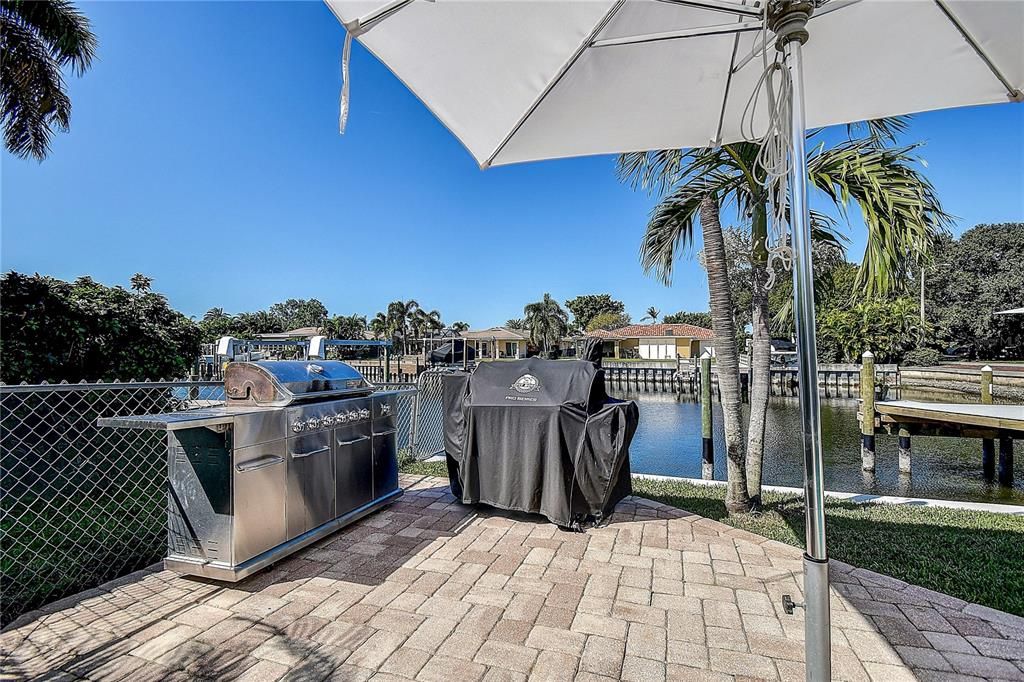 Recently Sold: $1,959,000 (5 beds, 2 baths, 3650 Square Feet)
