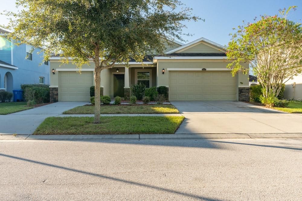 Recently Sold: $343,100 (4 beds, 3 baths, 2139 Square Feet)