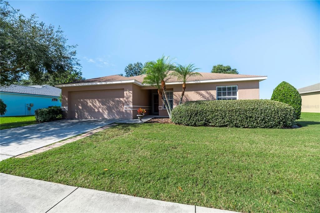 Recently Sold: $300,000 (4 beds, 2 baths, 1660 Square Feet)