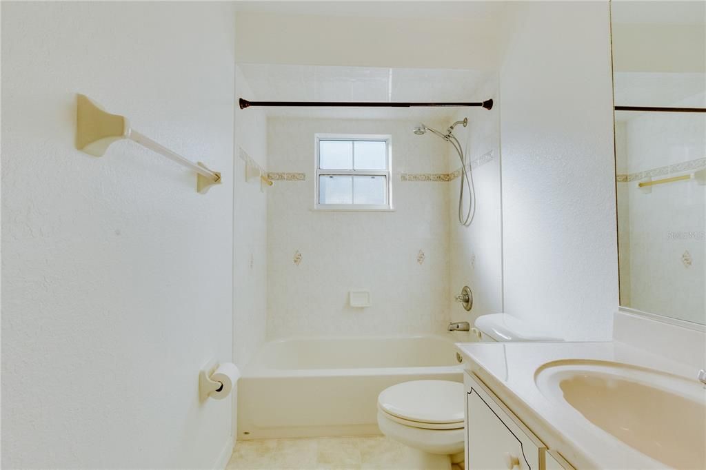 最近售出: $259,900 (3 贝兹, 2 浴室, 1544 平方英尺)
