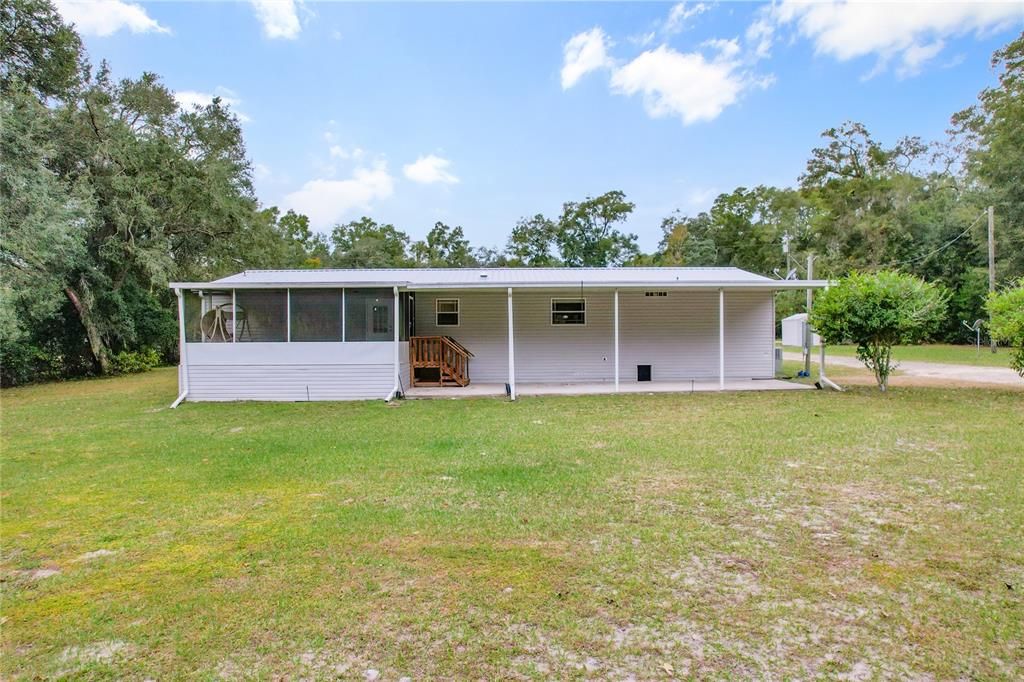 Recently Sold: $179,900 (3 beds, 2 baths, 1984 Square Feet)