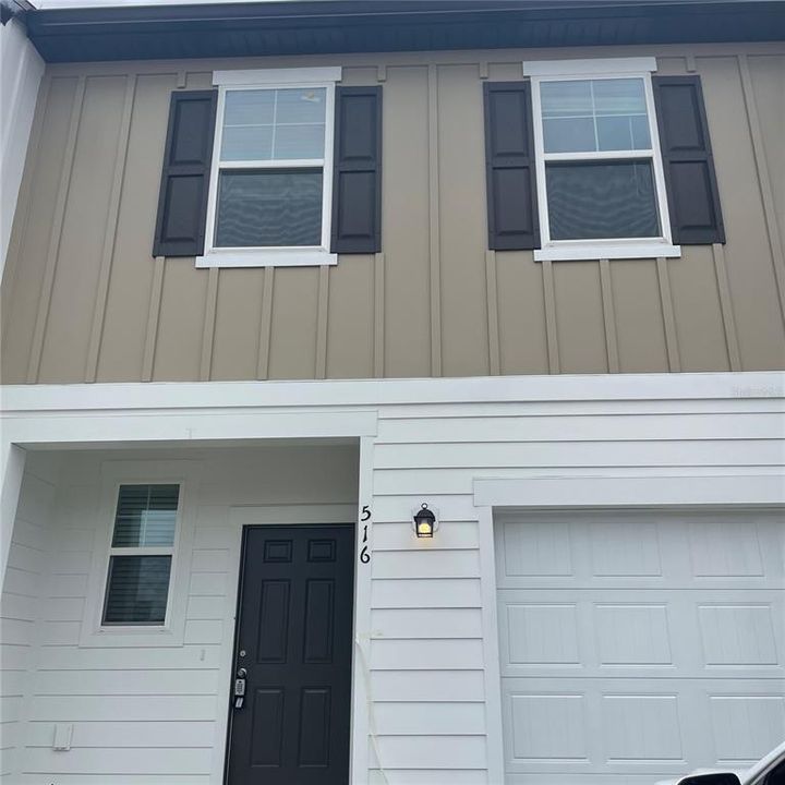 Recently Rented: $1,950 (3 beds, 2 baths, 1421 Square Feet)