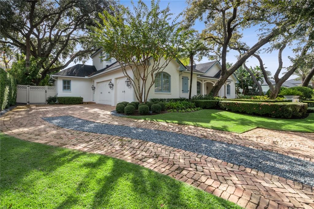 Recently Sold: $2,800,000 (4 beds, 4 baths, 4309 Square Feet)
