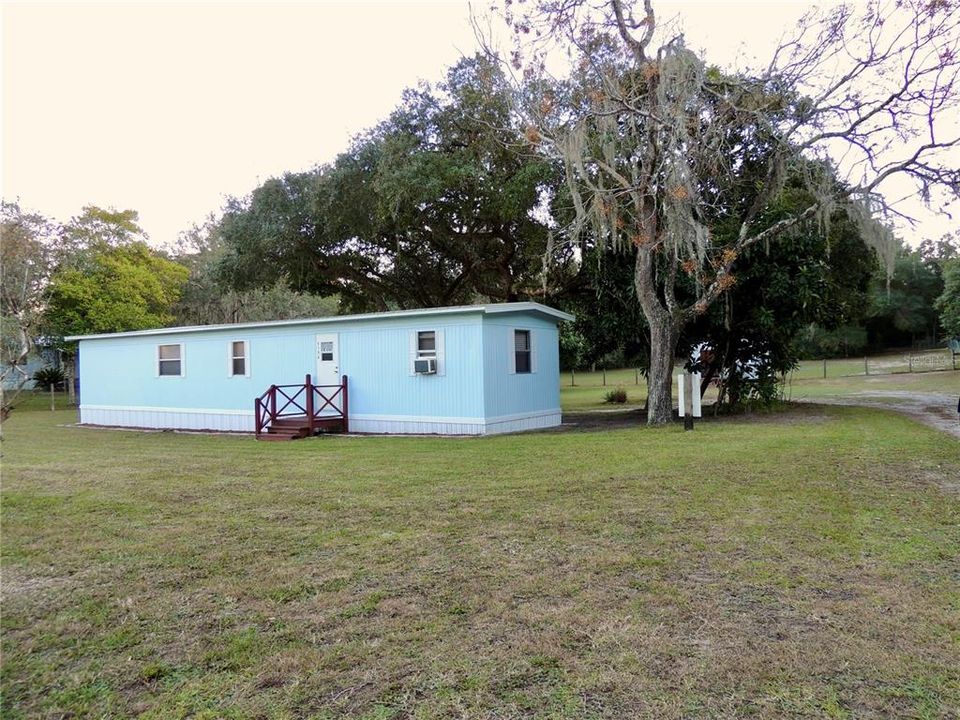 Recently Sold: $92,500 (2 beds, 1 baths, 912 Square Feet)