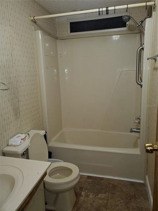 最近售出: $95,000 (4 贝兹, 2 浴室, 1664 平方英尺)