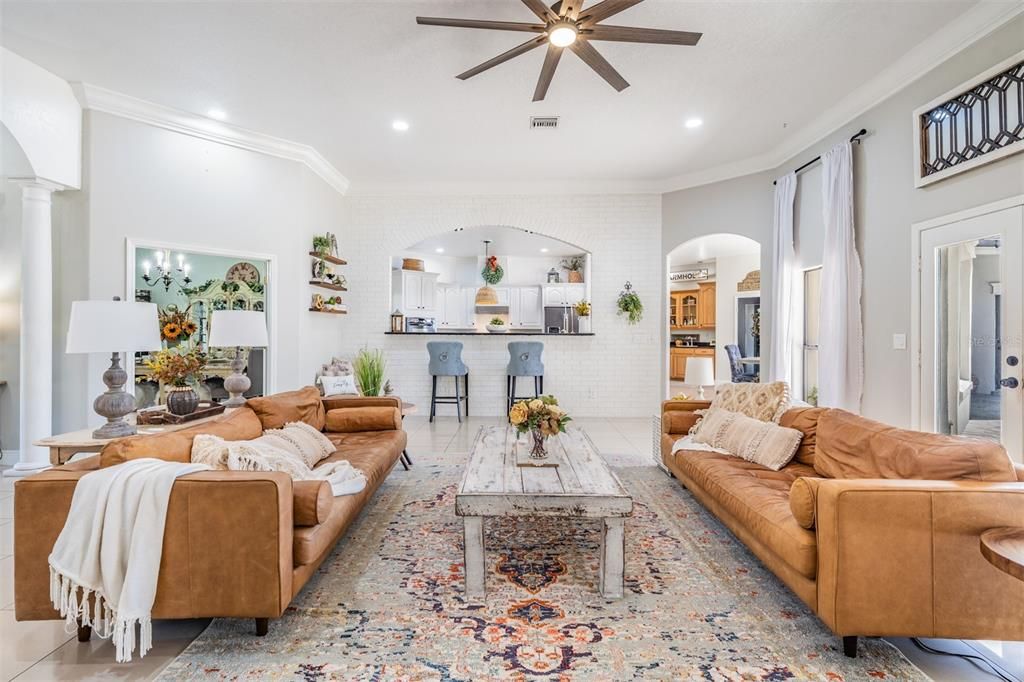 Recently Sold: $1,200,000 (4 beds, 4 baths, 5195 Square Feet)