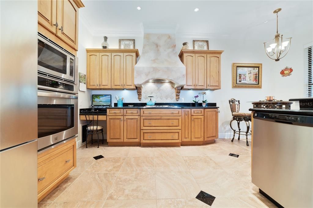Recently Sold: $1,085,000 (2 beds, 2 baths, 2508 Square Feet)