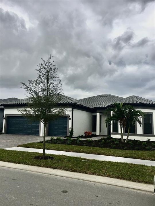 Recently Sold: $595,525 (3 beds, 3 baths, 2666 Square Feet)