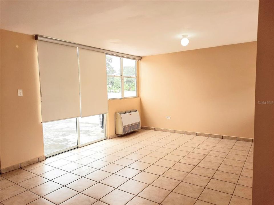 Vendido Recientemente: $135,000 (3 camas, 2 baños, 0 Pies cuadrados)