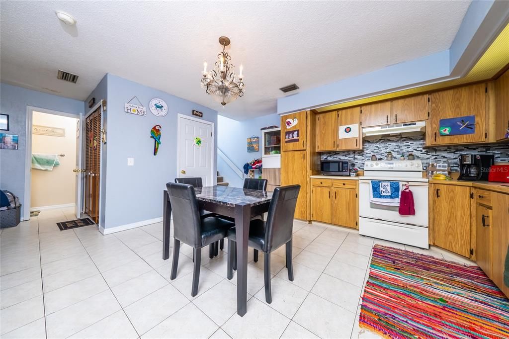 Recently Sold: $139,000 (2 beds, 1 baths, 1164 Square Feet)