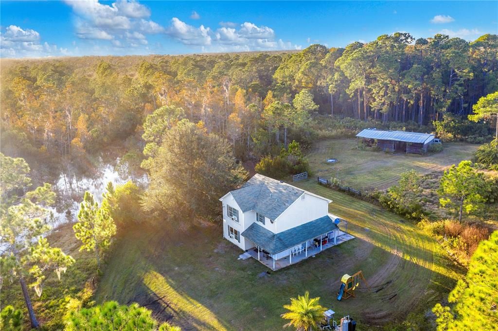 Vendido Recientemente: $390,000 (4 camas, 2 baños, 2046 Pies cuadrados)