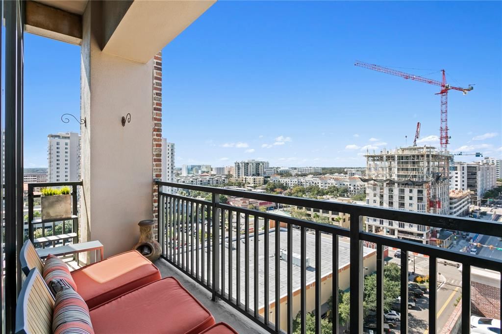 Recently Sold: $1,049,000 (2 beds, 2 baths, 1825 Square Feet)