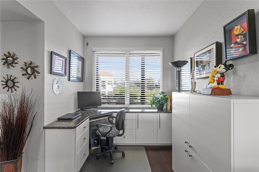 Recently Sold: $650,000 (2 beds, 2 baths, 1493 Square Feet)