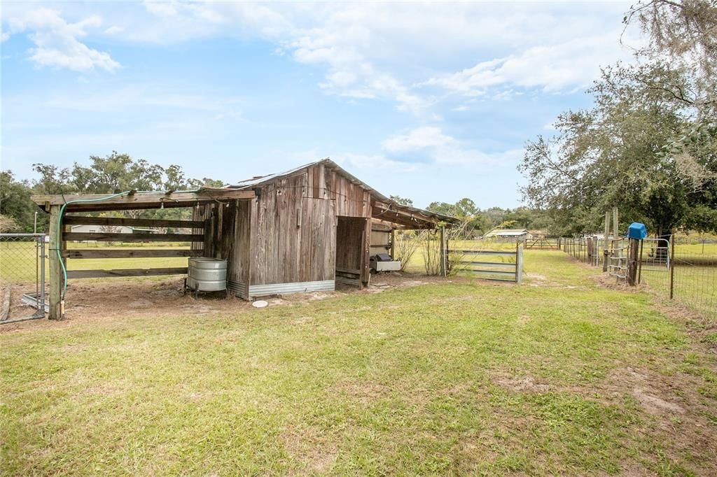 Vendido Recientemente: $269,000 (3 camas, 2 baños, 1920 Pies cuadrados)