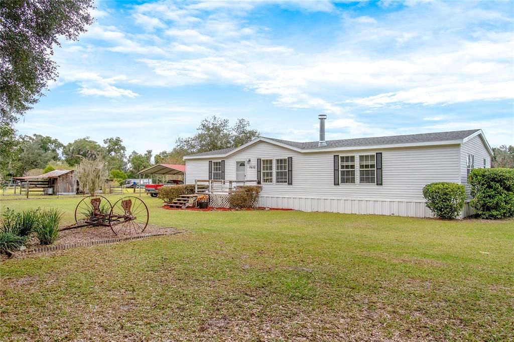 Recently Sold: $269,000 (3 beds, 2 baths, 1920 Square Feet)