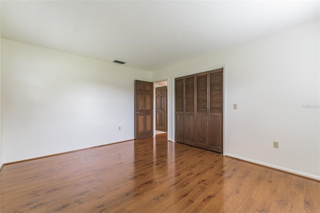 Recently Sold: $399,000 (3 beds, 2 baths, 2170 Square Feet)