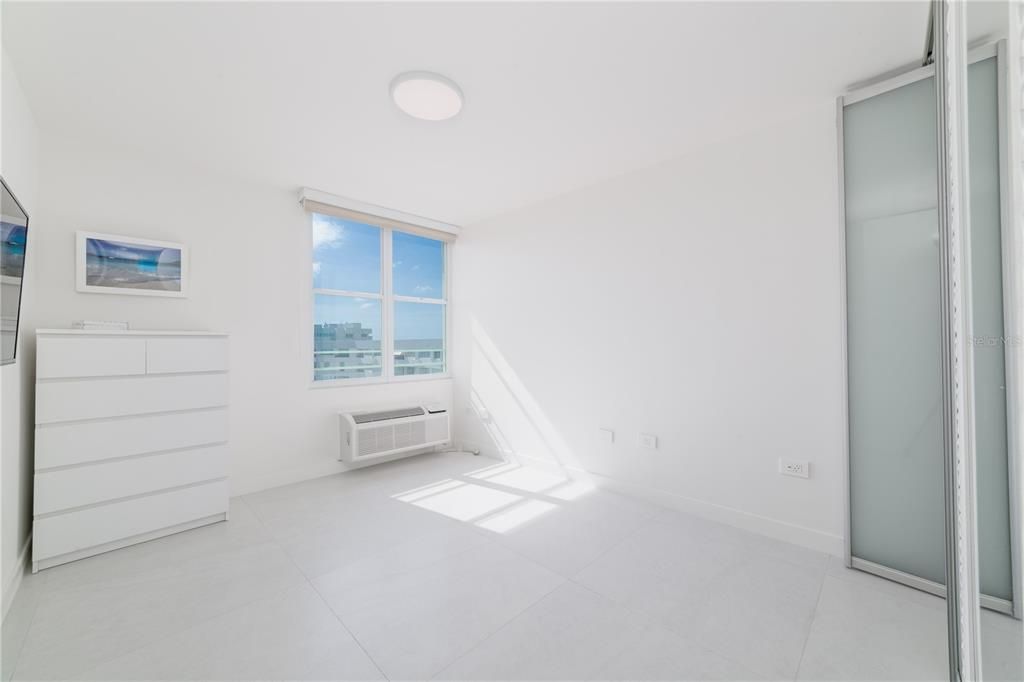 Recently Sold: $750,000 (2 beds, 2 baths, 1324 Square Feet)