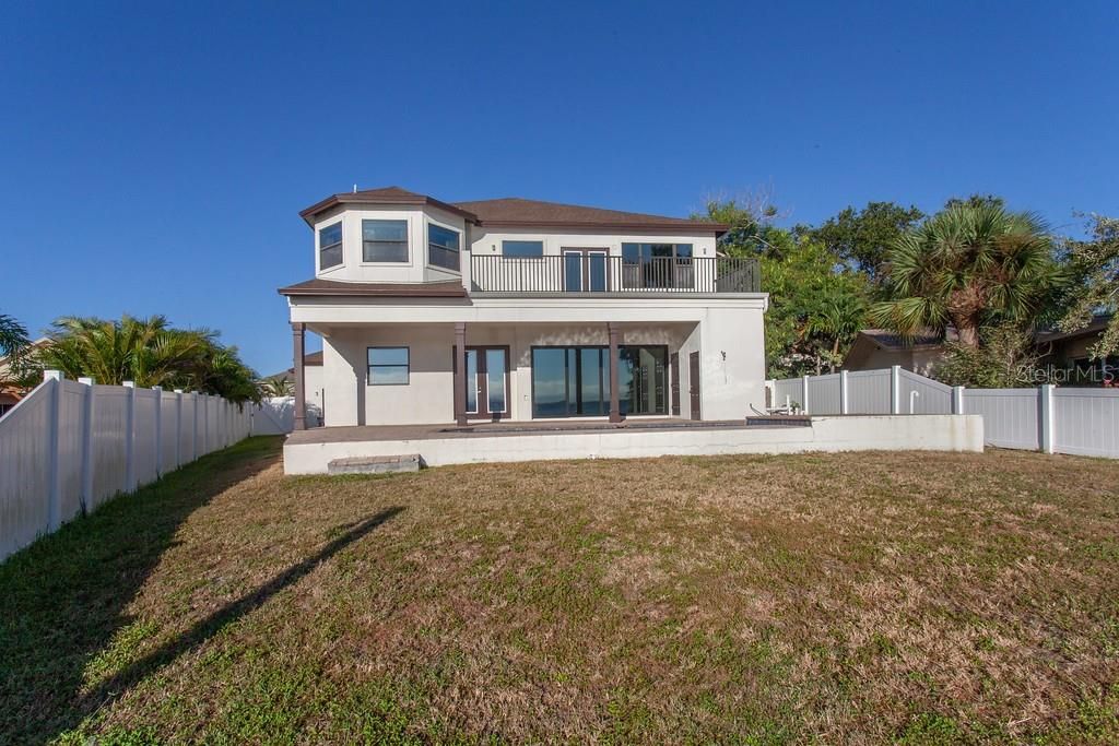 Recently Sold: $2,280,000 (4 beds, 3 baths, 3636 Square Feet)